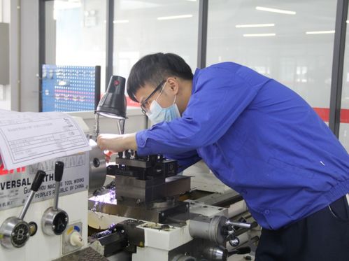常被錯(cuò)誤理解的三大專業(yè) 計(jì)算機(jī)專業(yè)會(huì)修電腦？機(jī)械工程很離譜？